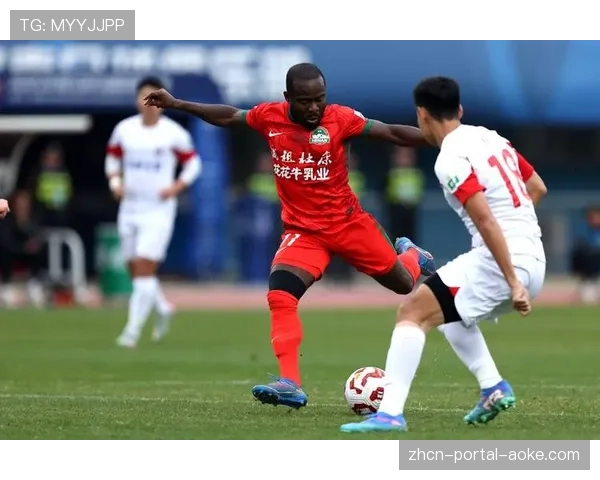 中超俱乐部与多所中小学启动“校园足球菁英计划”。 中超俱乐部与多所中小学启动“校园足球菁英计划”。